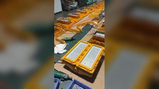 Alüminyum Alaşımlı Muhafaza ile IP65 Dış Mekan Endüstriyel LED Patlamaya Dayanıklı Aydınlatmayı Tanıtın