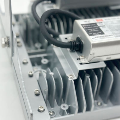 Özelleştirilmiş Yüksek Parlaklıkta Su Geçirmez Projektör LED Modüler Projektör Işığı IP65