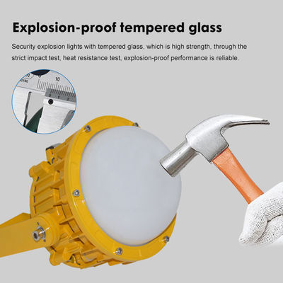 ATEX LED Patlama Karşıtı Fener IP65 Su geçirmez Yüksek Körfez Işıklandırması 50.000 Saat Hayat Süresi ve Enerji Verimliliği